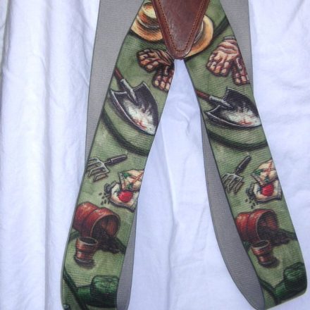 MENS BRACES GARDEN TOOLS ON OLIVE GREEN