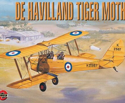 DE HAVILLAND TIGER MOTH PLANE JUMBO FRIDGE MAGNET