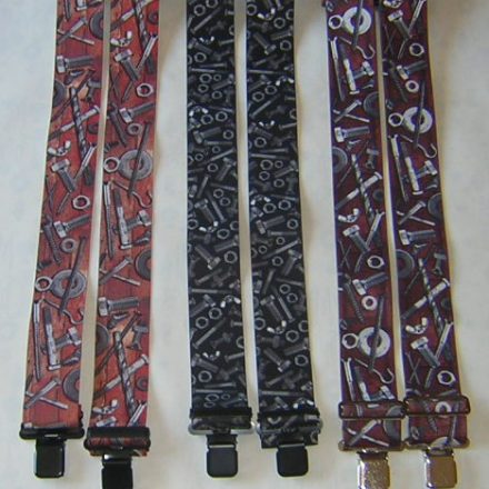 MENS BRACES NUTS AND BOLTS ON WOOD (LIGHT BROWN) DESIGN